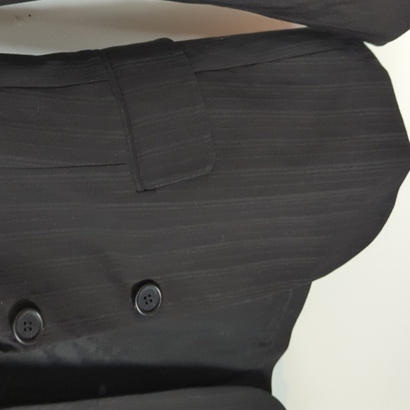 Theory Two Button Blazer - Picture 5 of 10